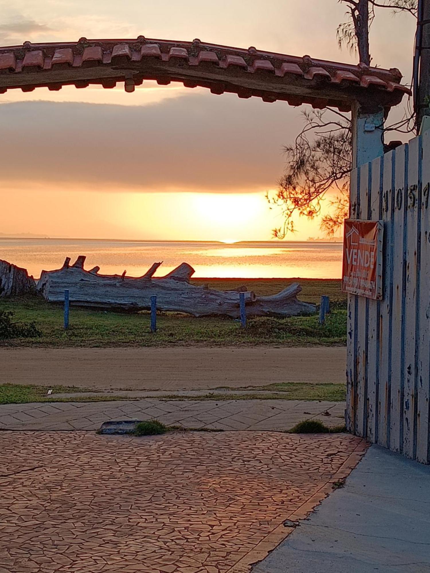 Praia Seca, 10 Pessoas, Em Frente A Lagoa Do Tome أرارواما المظهر الخارجي الصورة